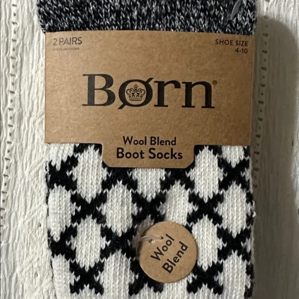 BORN Heather Black White US W 4-10 Texture Knit Pattern Boot Socks 2 Pack